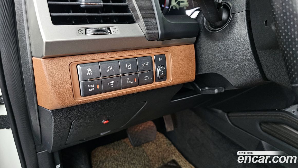 KG_Mobility_Ssangyong Rexton 2018