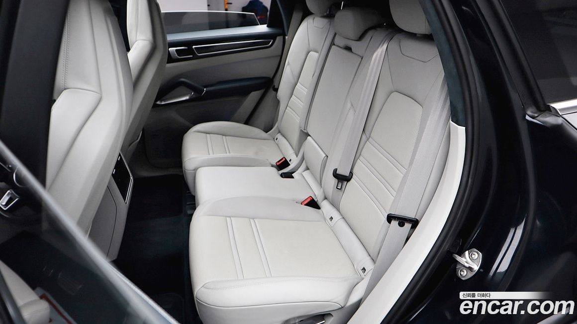 Porsche Cayenne 2020