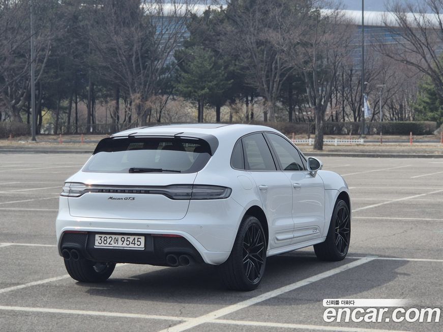 Porsche Macan 2023