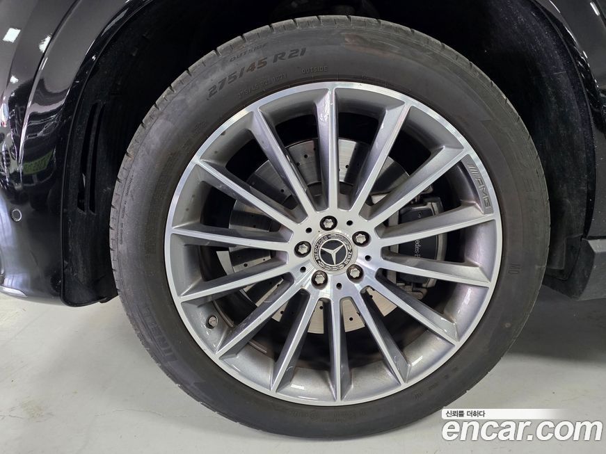 Mercedes-Benz GLE-Class 2025