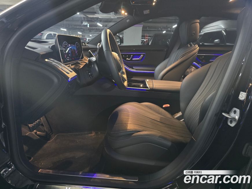 Mercedes-Benz S-Class 2024