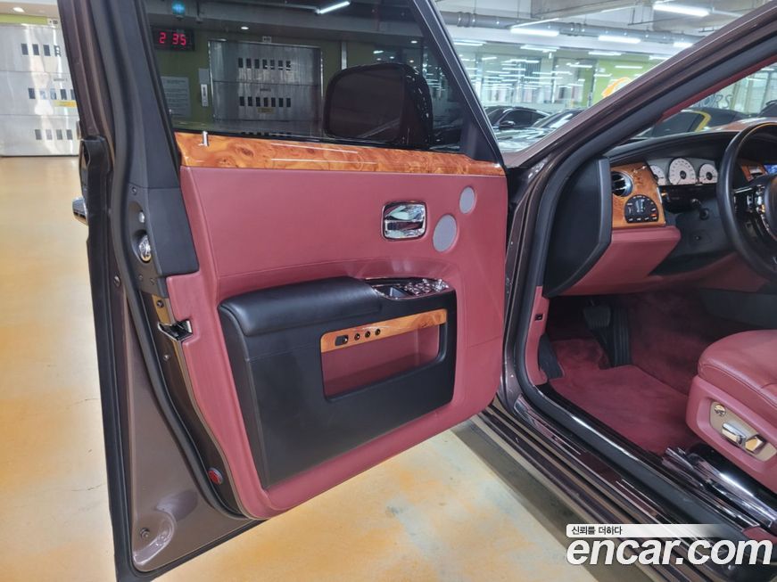 Rolls-Royce Ghost 2010