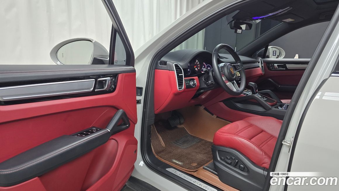 Porsche Cayenne 2023