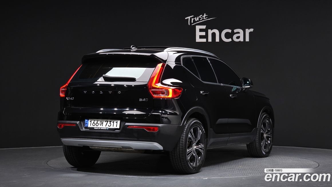 Volvo XC40 2021