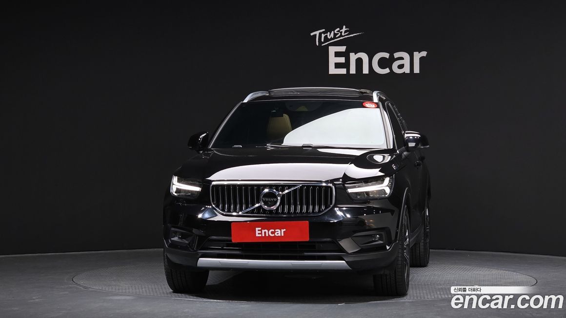 Volvo XC40 2021