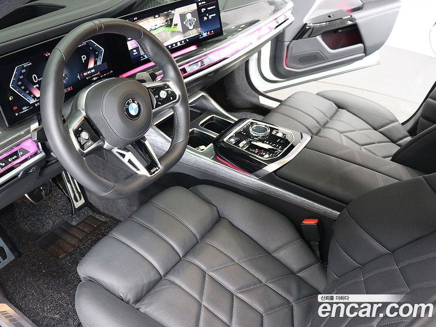 BMW 7-Series 2024