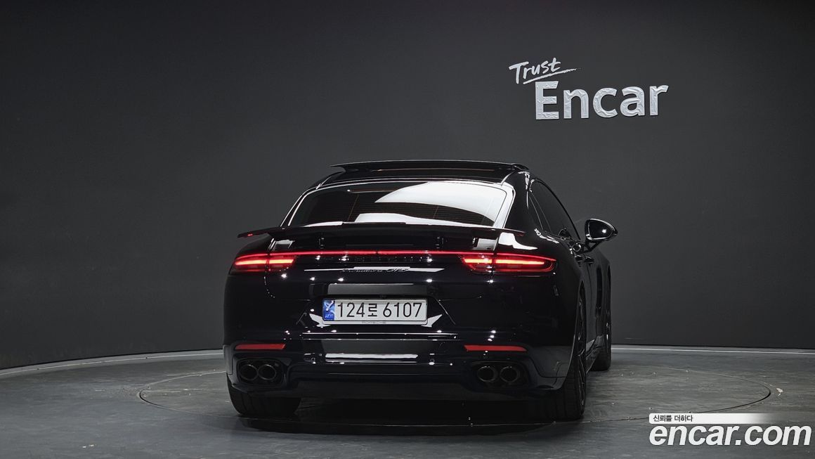 Porsche Panamera 2020