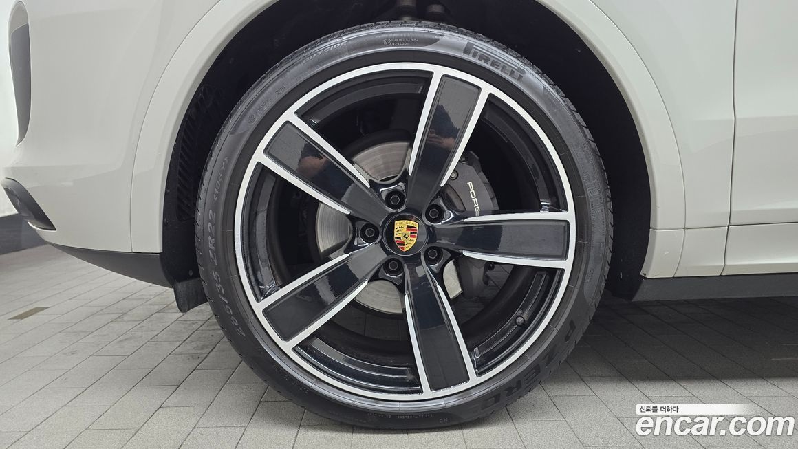 Porsche Cayenne 2023