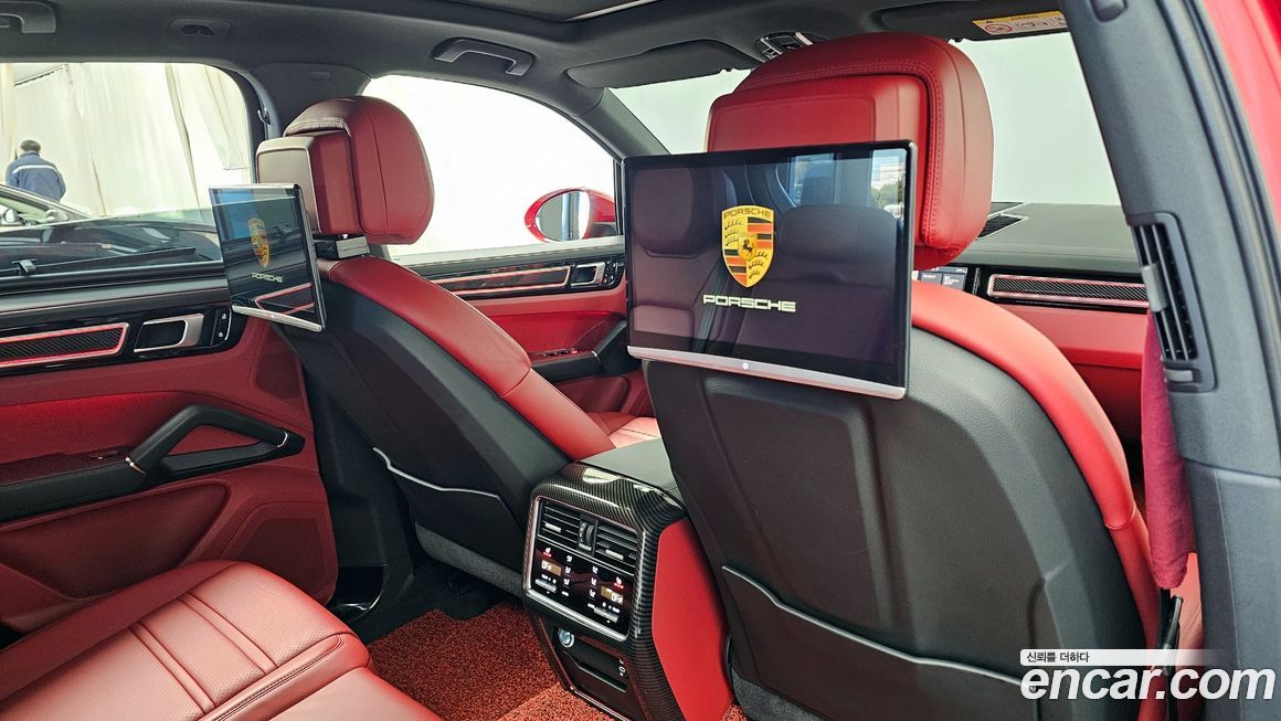 Porsche Cayenne 2021