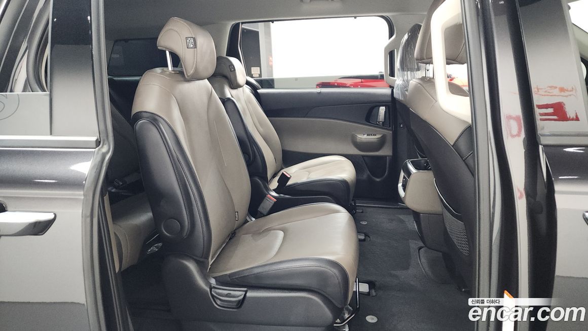 Kia Canival 2025