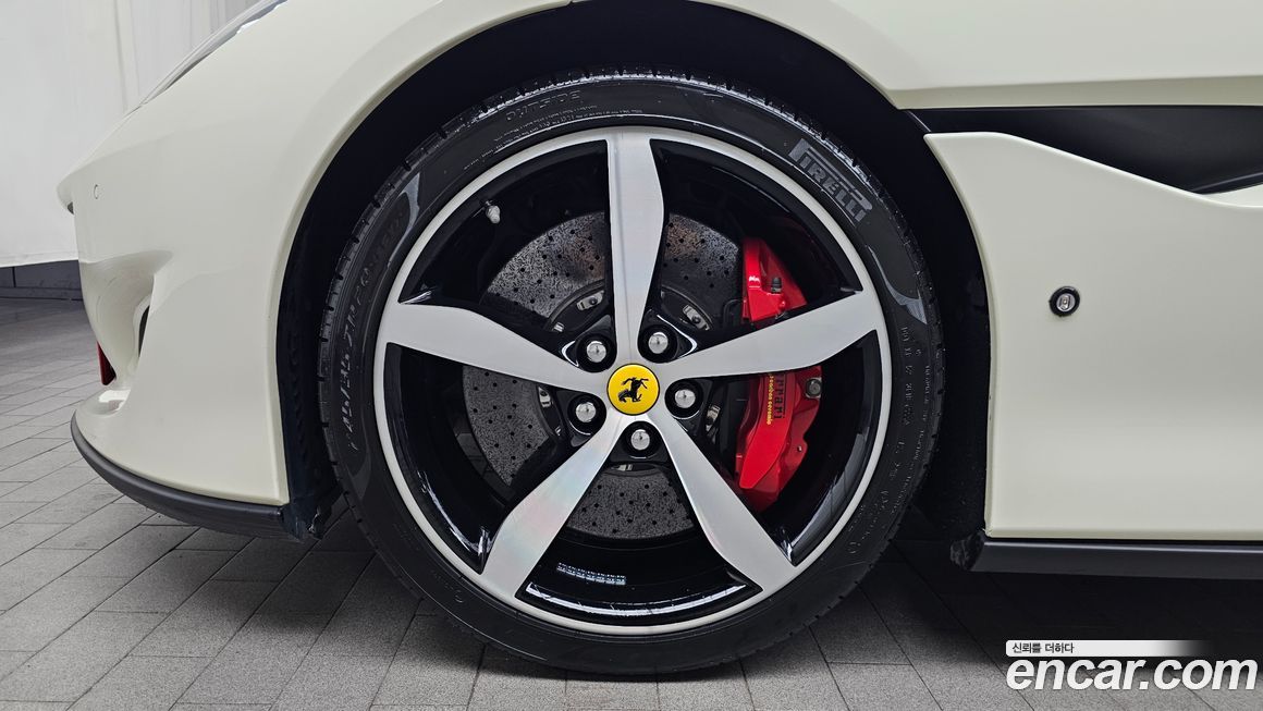 Ferrari Portofino 2019