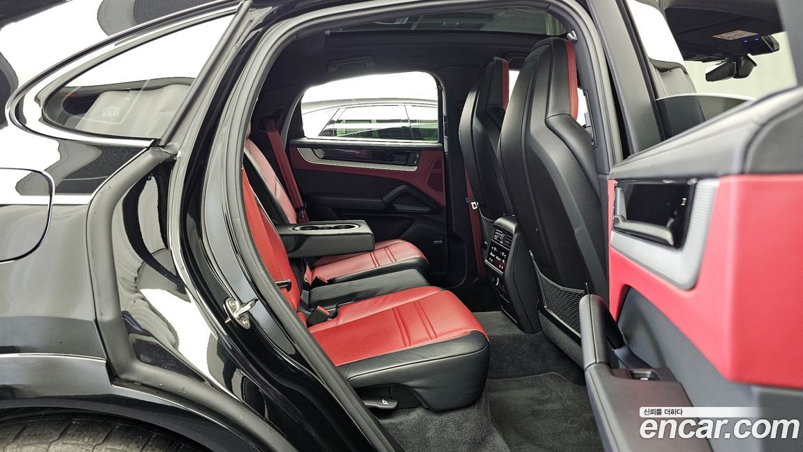 Porsche Cayenne 2024