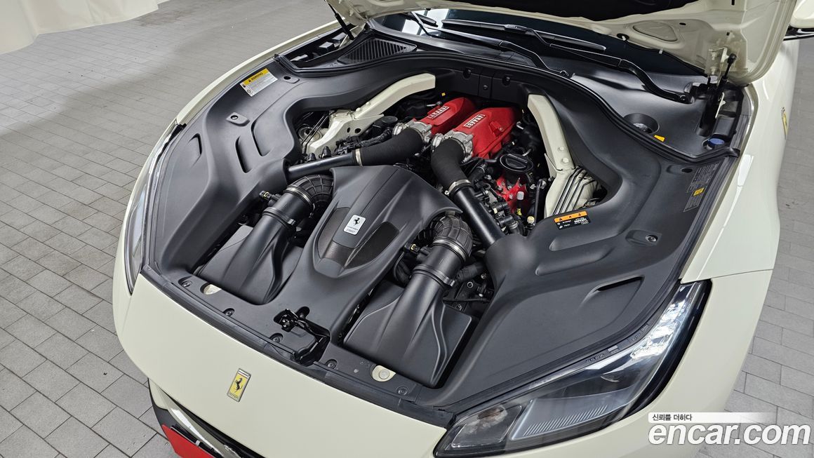 Ferrari Portofino 2019