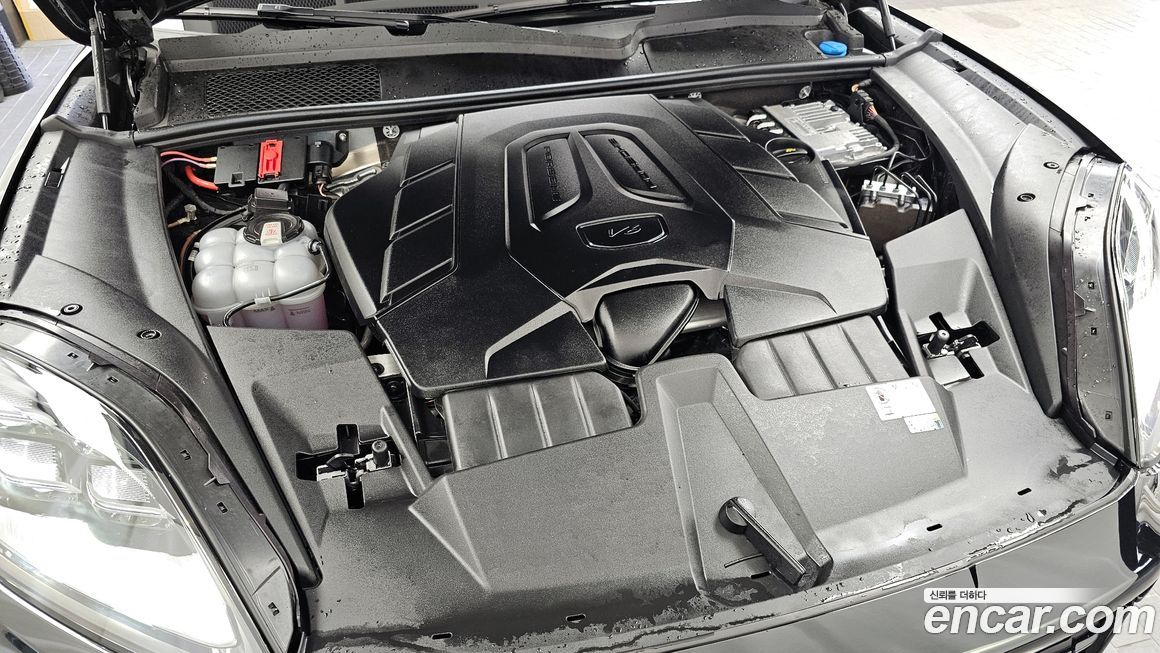 Porsche Cayenne 2024