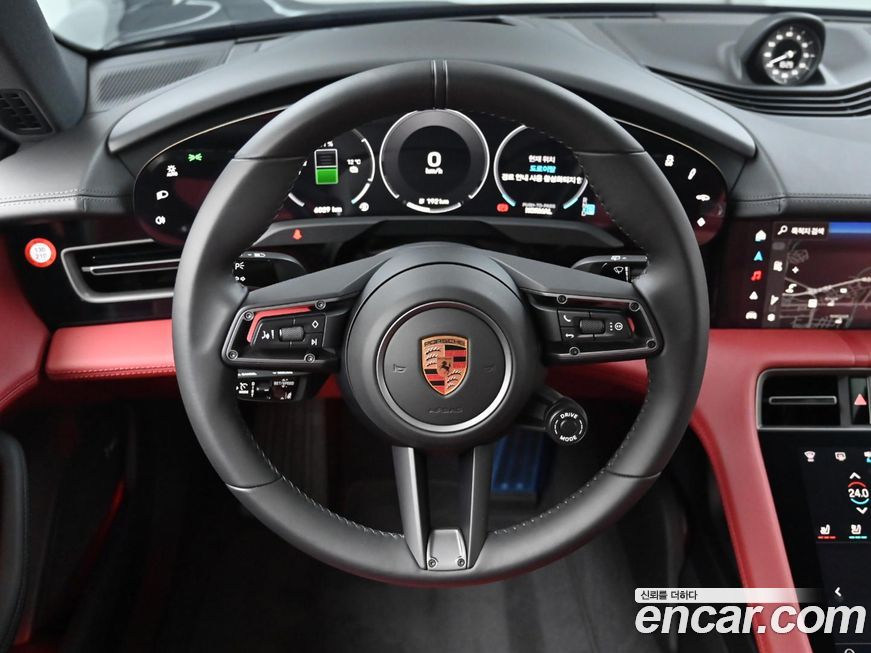 Porsche Taycan 2025