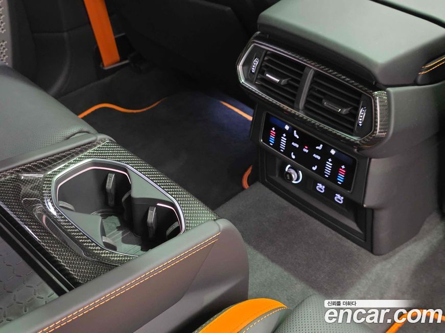 Lamborghini Urus 2024