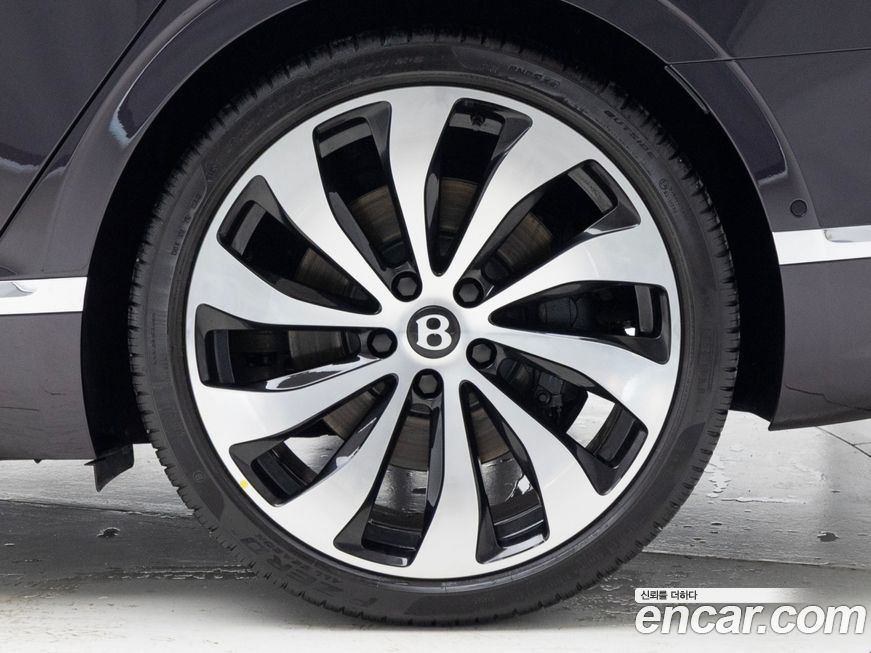 Bentley Flying Spur 2024