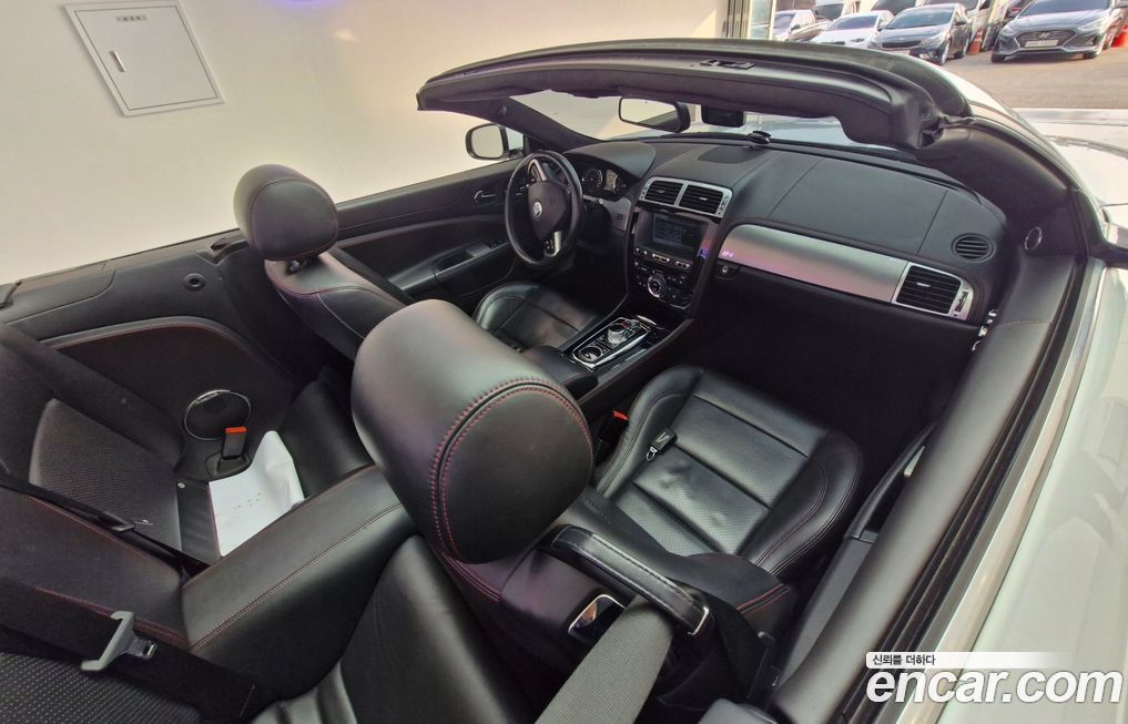 Jaguar XKR 2013