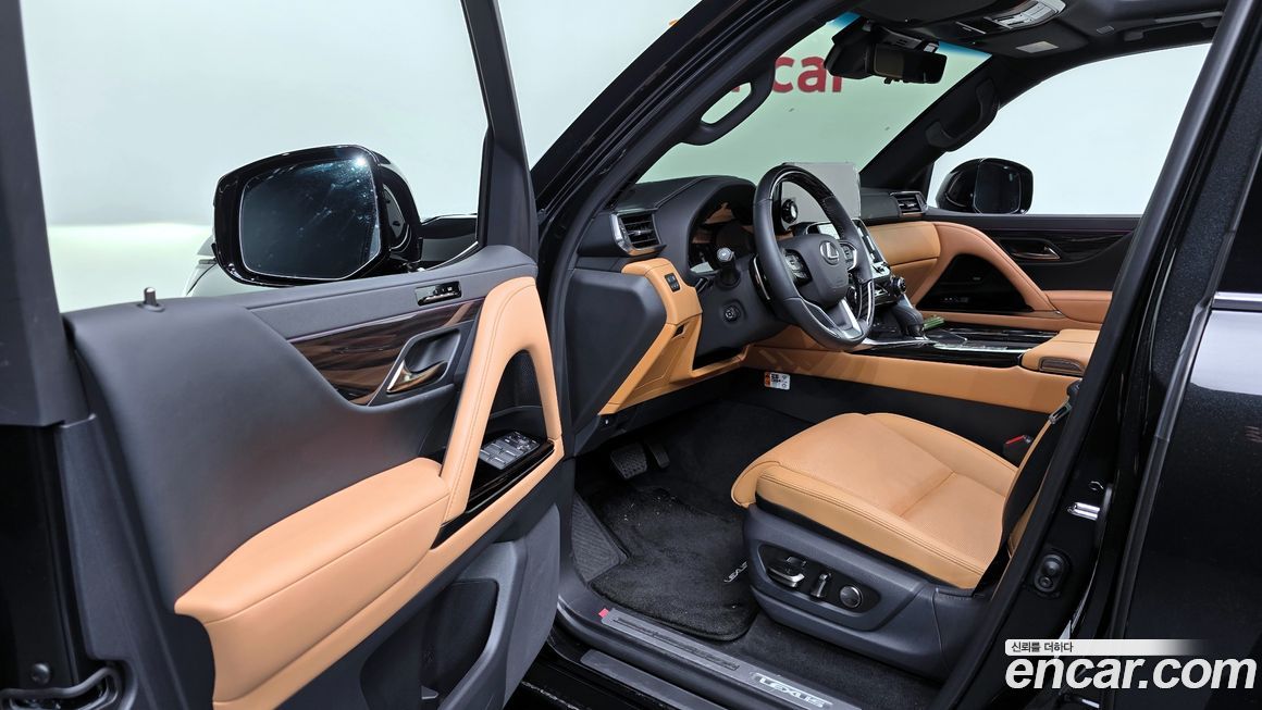 Lexus LX 2025