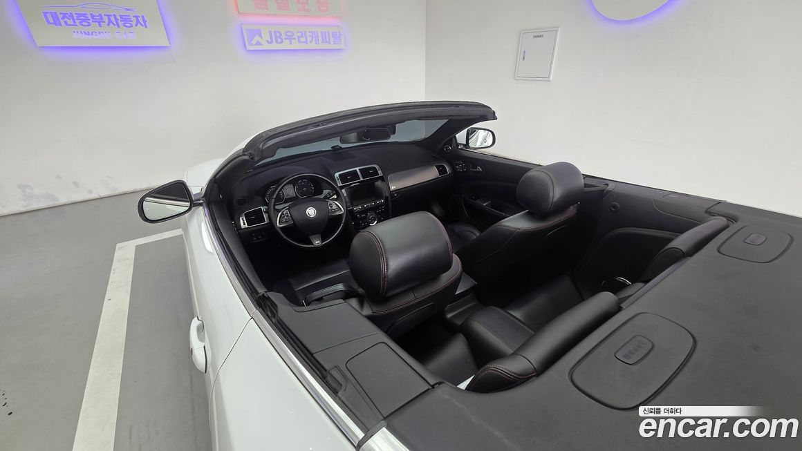 Jaguar XKR 2013