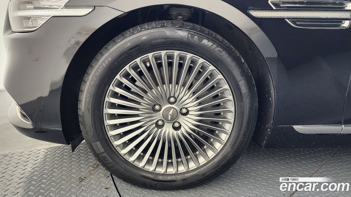Genesis G90 2020