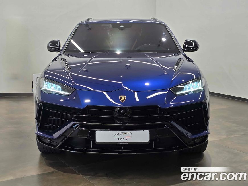 Lamborghini Urus 2024