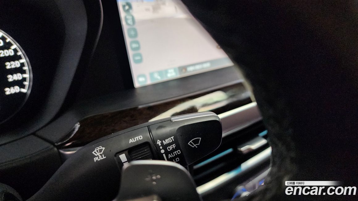 Genesis G90 2020