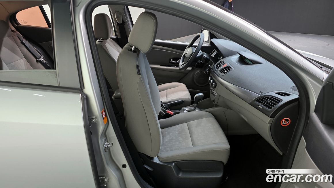 Renault-KoreaSamsung SM3 2011