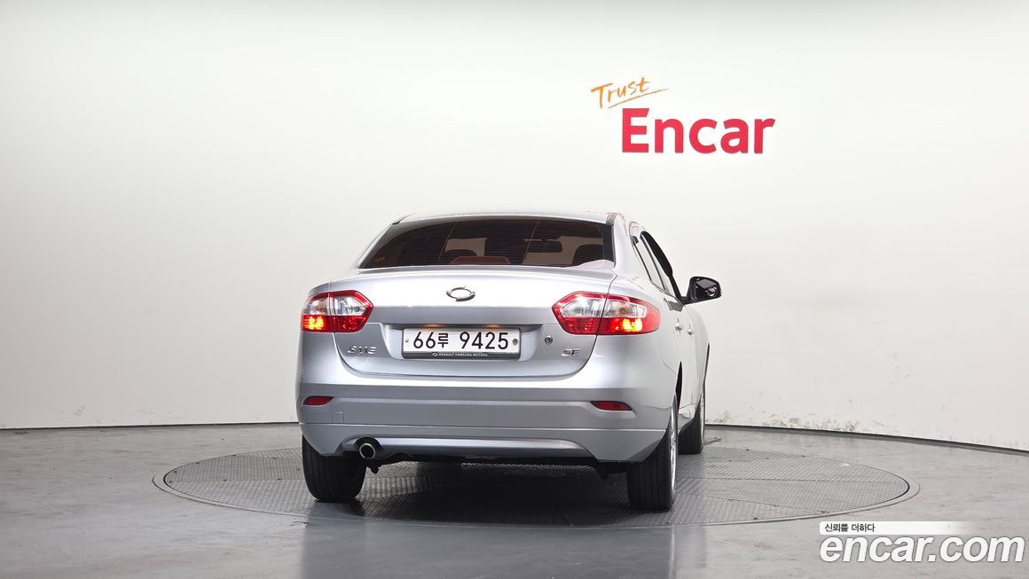 Renault-KoreaSamsung SM3 2011