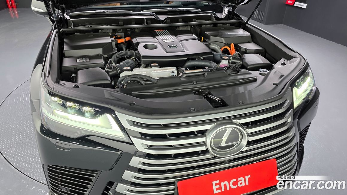 Lexus LX 2025