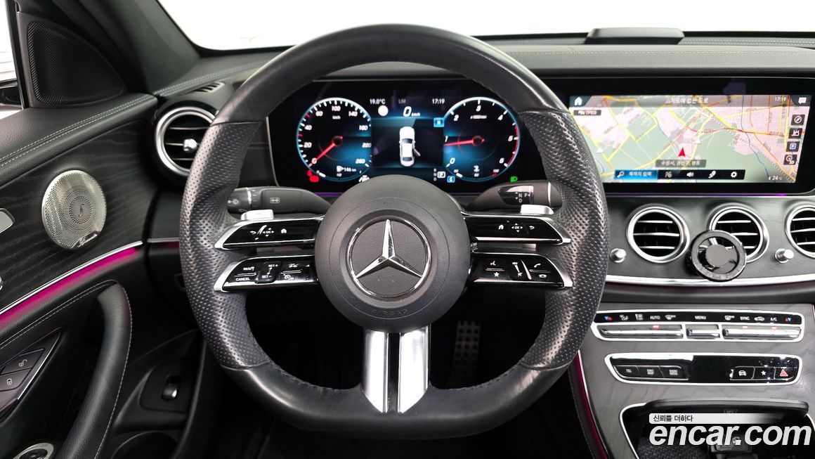 Mercedes-Benz E-Class 2022