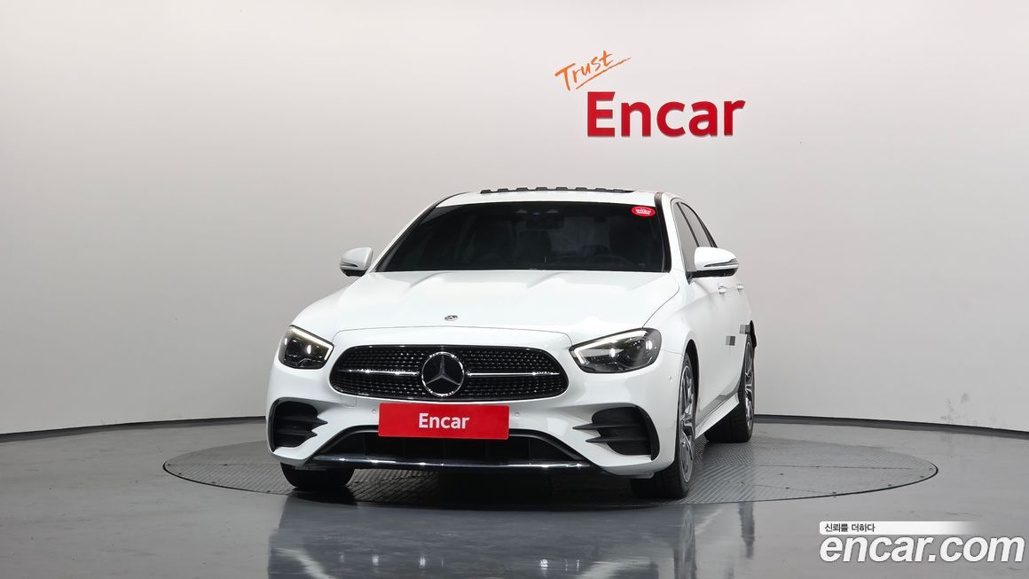 Mercedes-Benz E-Class 2022
