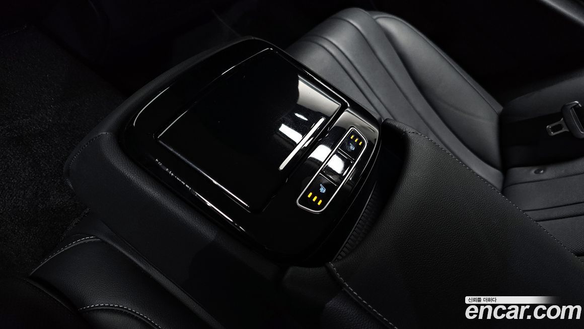 Genesis G80 2023