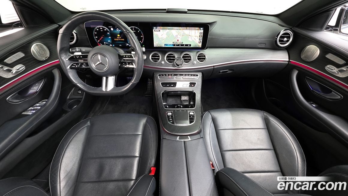Mercedes-Benz E-Class 2022
