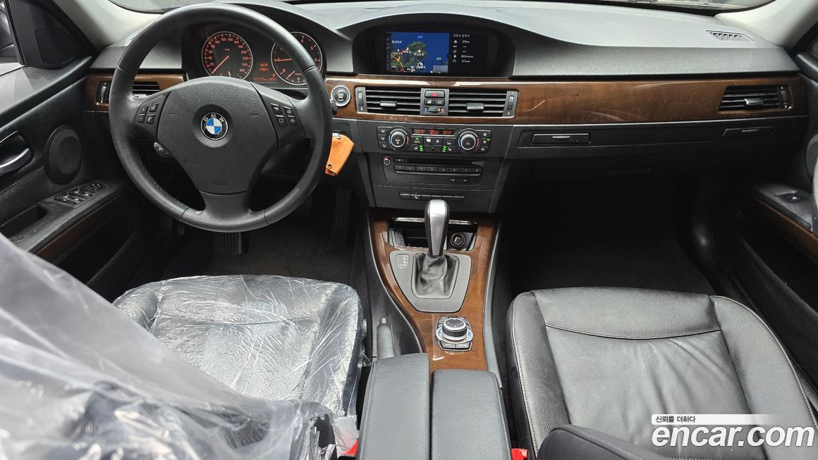 BMW 3-Series 2010