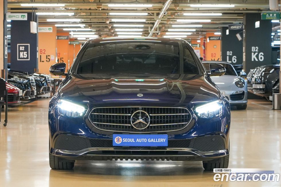 Mercedes-Benz E-Class 2022