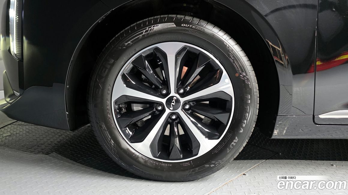 Kia K8 2025