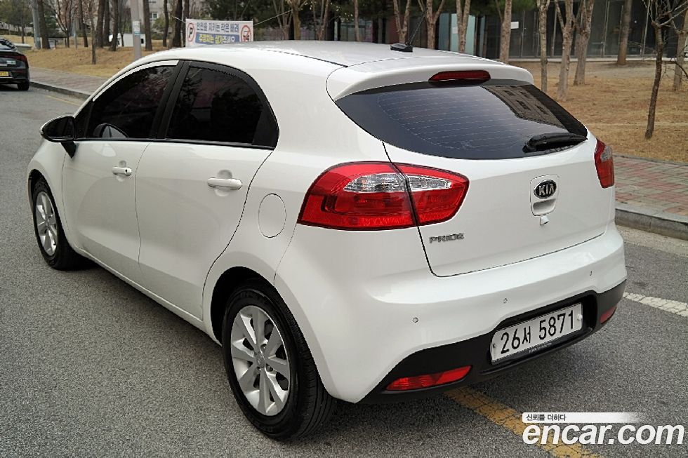 Kia pride 2014