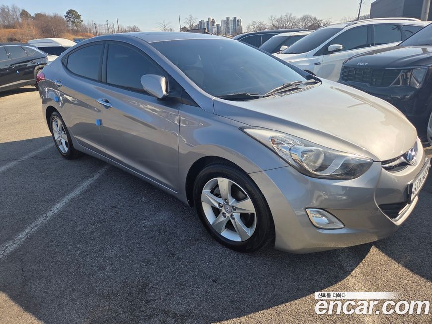 Hyundai AVANTE 2012