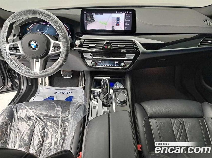 BMW 5-Series 2021