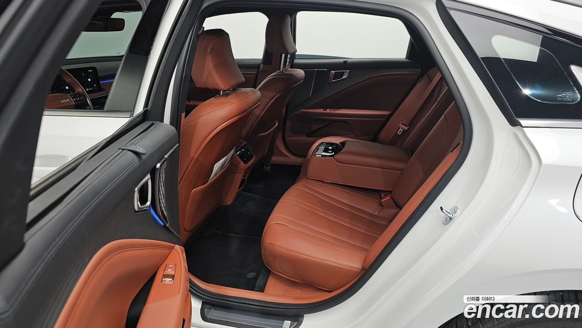 Kia K8 2025