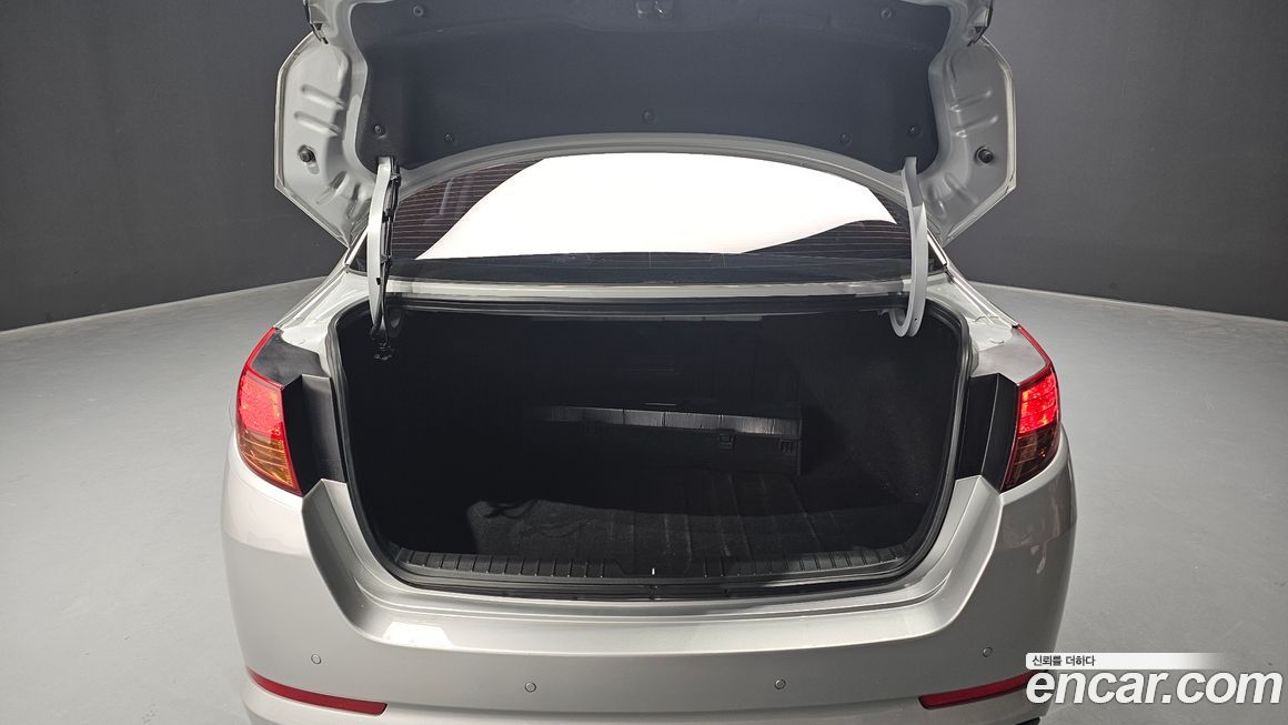Kia K5 2011