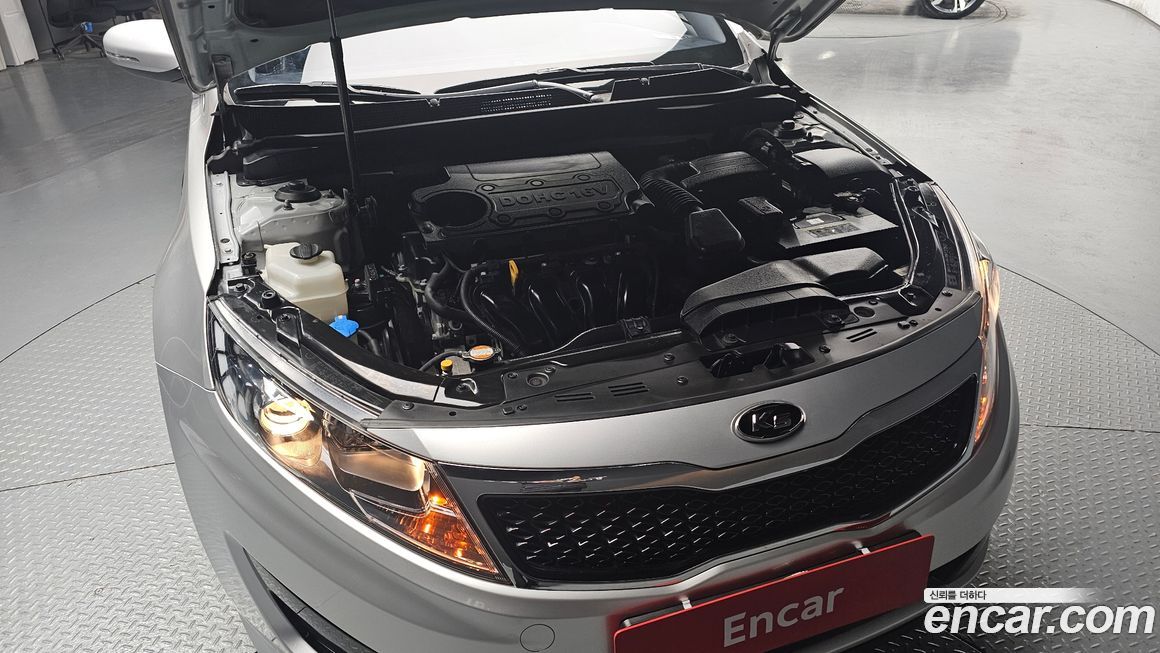 Kia K5 2011