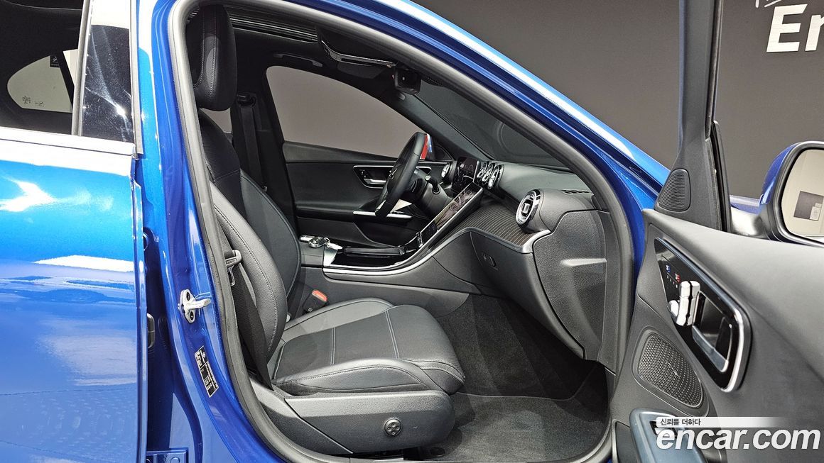 Mercedes-Benz C-Class 2022