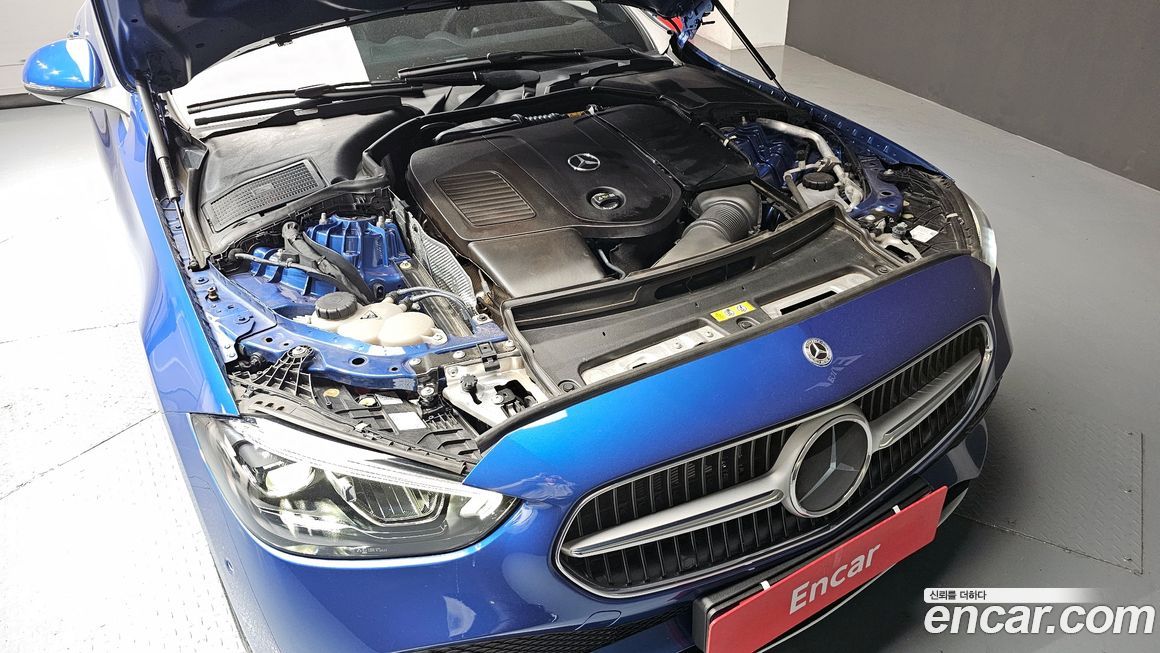 Mercedes-Benz C-Class 2022