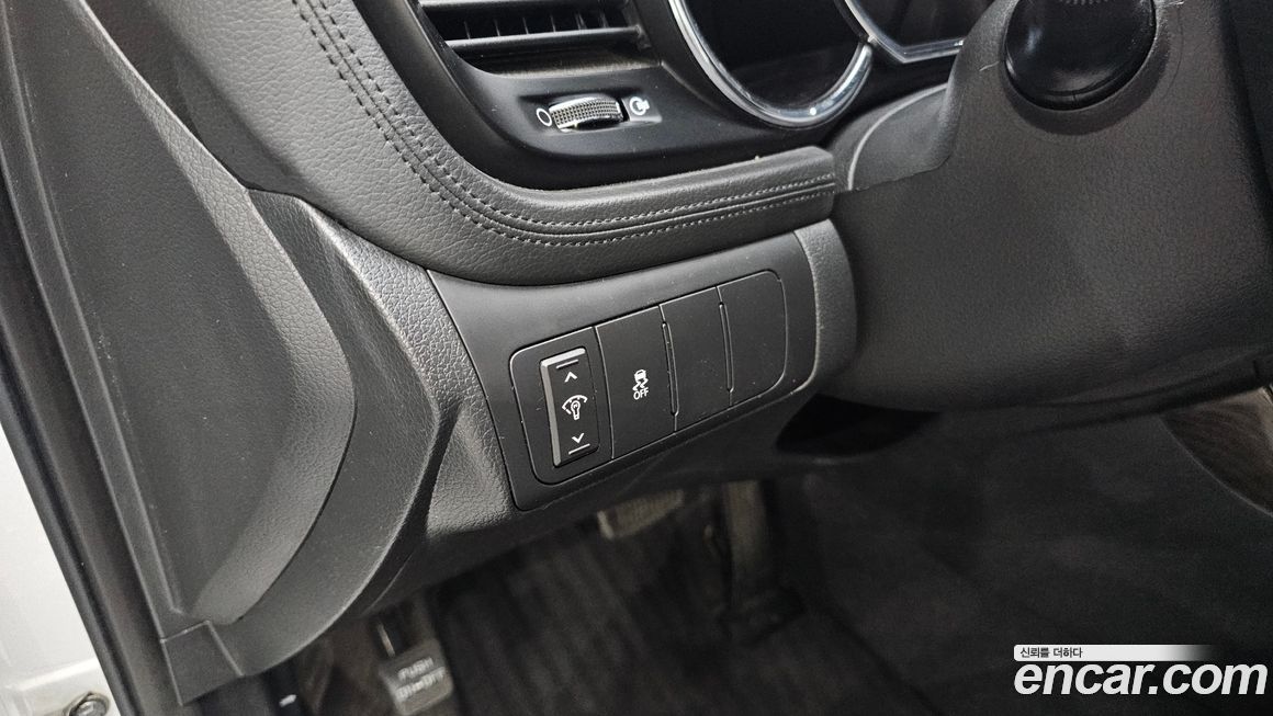 Kia K5 2011
