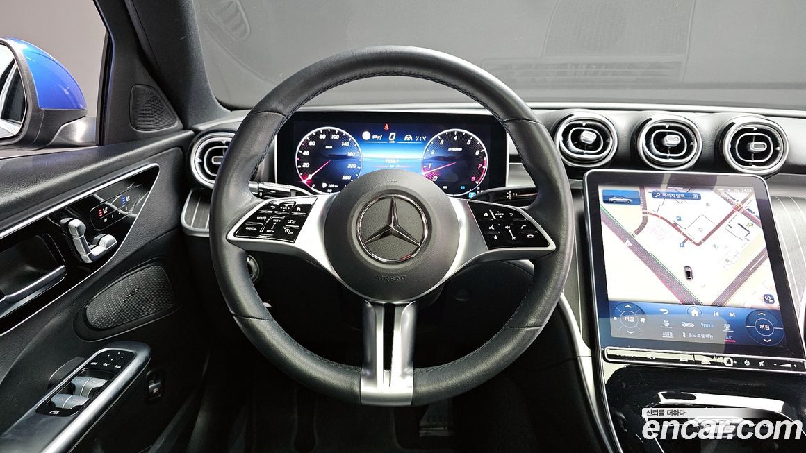 Mercedes-Benz C-Class 2022