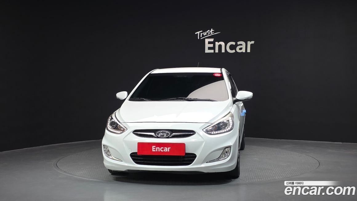 Hyundai Accent 2015