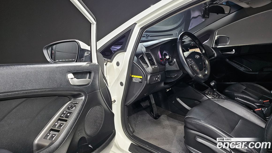 Kia K3 2015