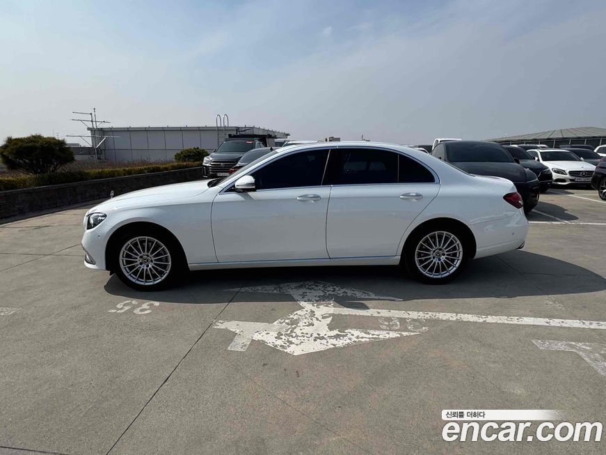 Mercedes-Benz E-Class 2022